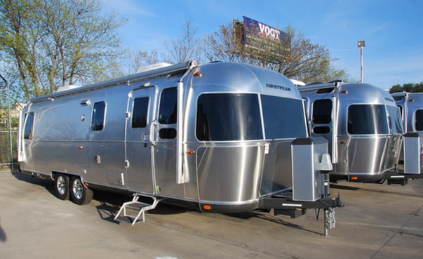 When shopping for an Airstream, try to find a dealer with a wide variety of inventory, like Airstream DFW.